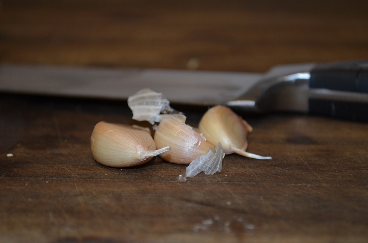 15 minuten pasta met zure room, knoflook en spek: Extreem goede lunch voor de drukke, luxe smaak!