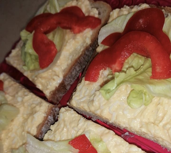 Voor sandwiches is onovertroffen: de oudejaarssmeerworst met uien, GEGARANDEERD het beste recept!