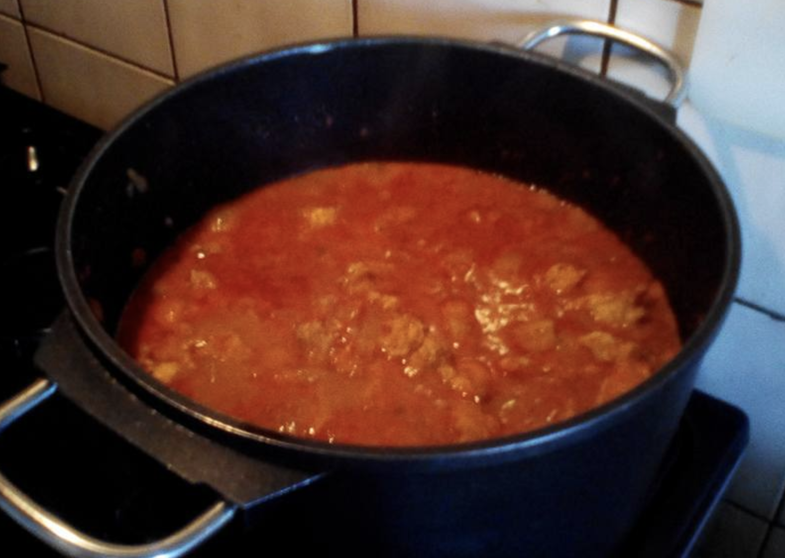 Balanceer dit met goud niet alleen op SILVESTRA: de finesse van de ervaren goulashmeester voor de beste goulash onder de zon!