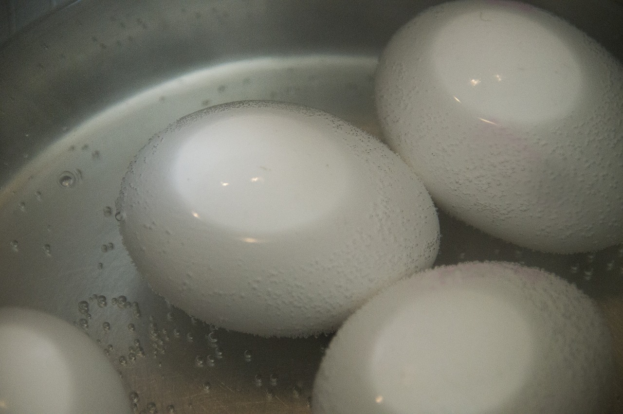 CHEF ALERT: Haal het niet in je hoofd om dit ingrediënt aan aardappelsalade toe te voegen, het verpest de smaak!