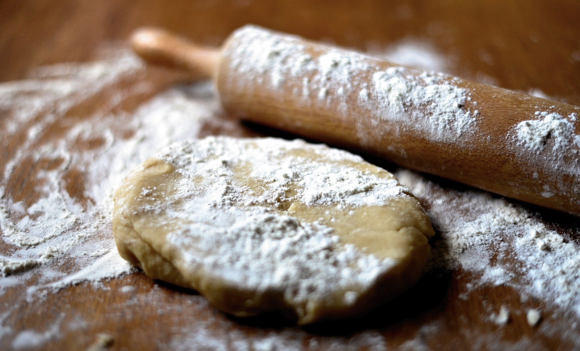 Gegarandeerd de lekkerste HONEY CAKES ter wereld: 10-minuten recept uit de mok, direct zacht na het bakken!