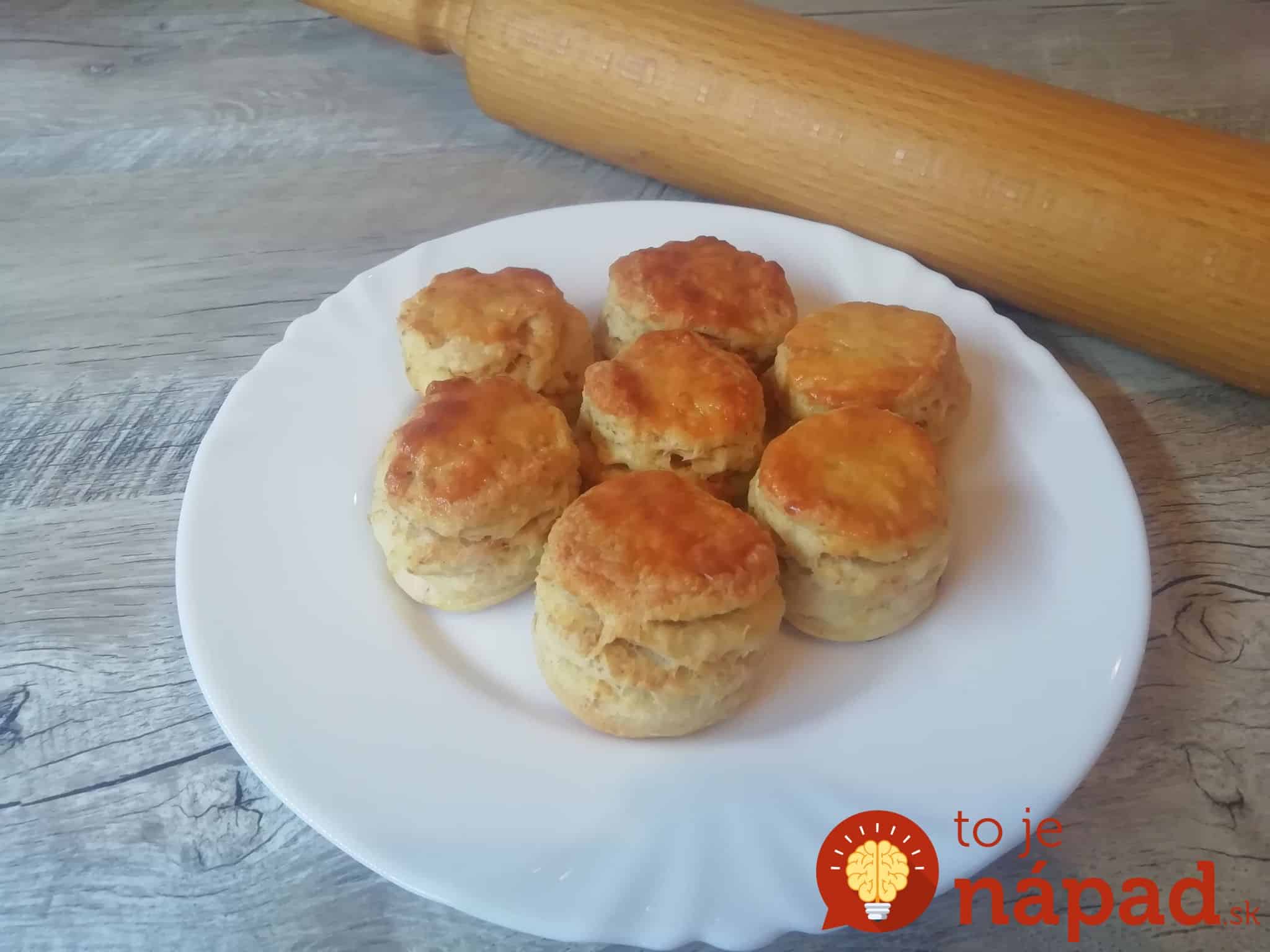 Scones met zure room en kaas - zo licht als een veertje: Hoog en luchtig, ze zijn altijd perfect!