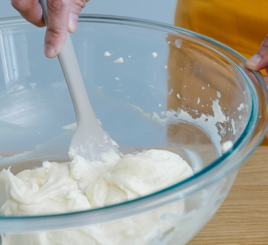 Stop met het kopen van boter: je hebt maar 1 ingrediënt nodig - witte YOGURT (instructies)!