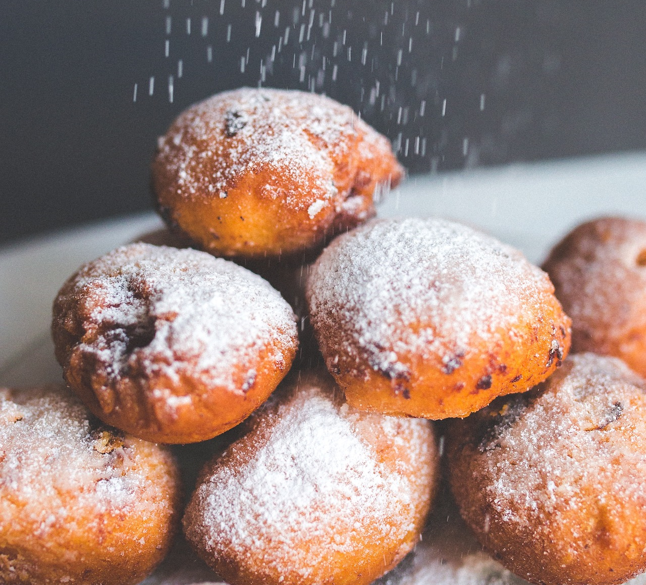 1 kopje zure room en 1 banaan: Perfecte "snelle koekjes" zo zacht als een veertje, ze puilen mooi op tijdens het bakken!