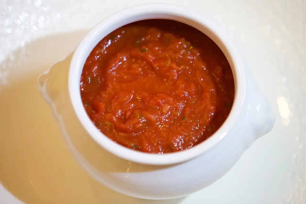 Balletjes in tomatensaus met puree - Heerlijk recept!
