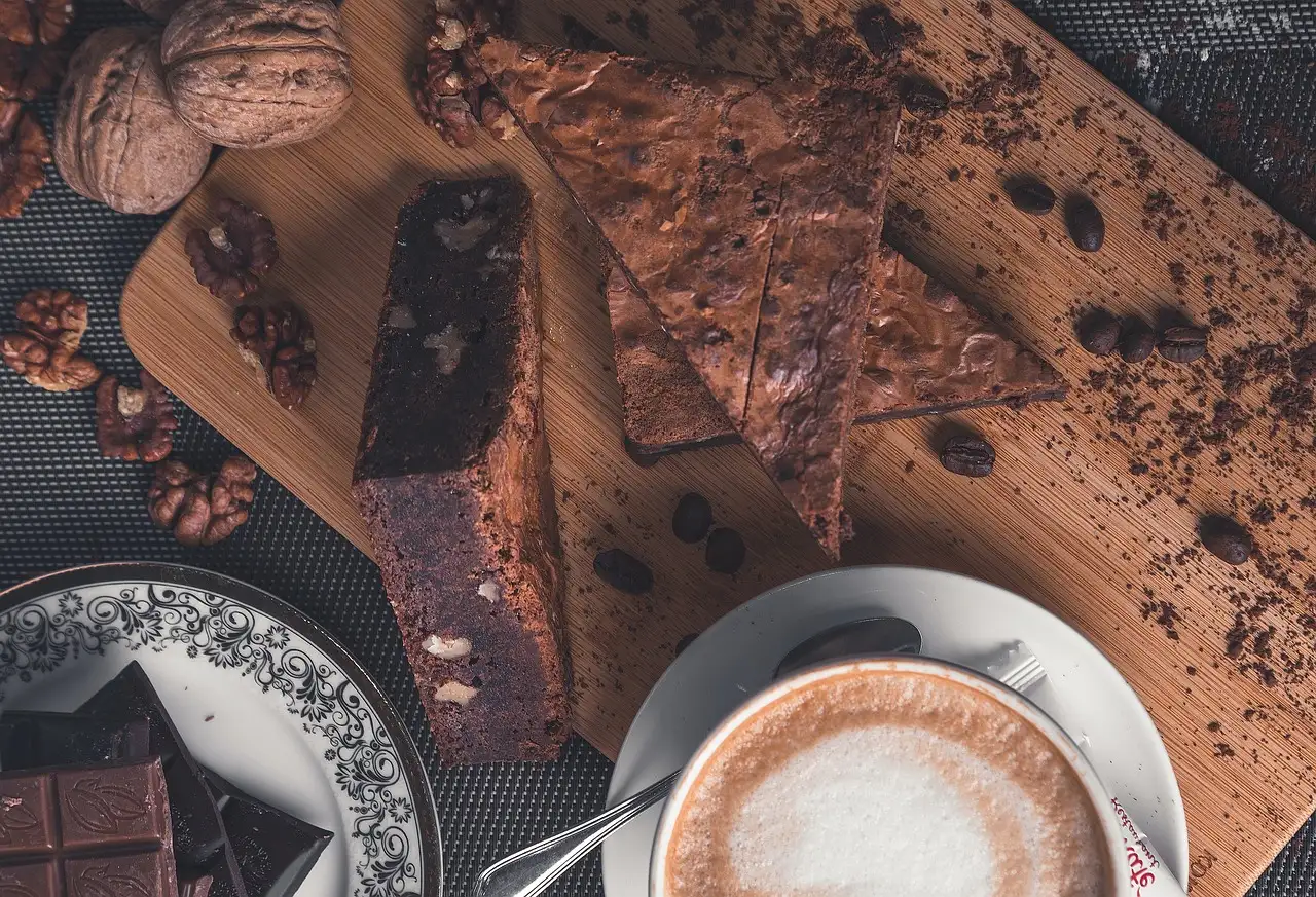 Brownies bakken: Heerlijk recept met stukjes chocolade