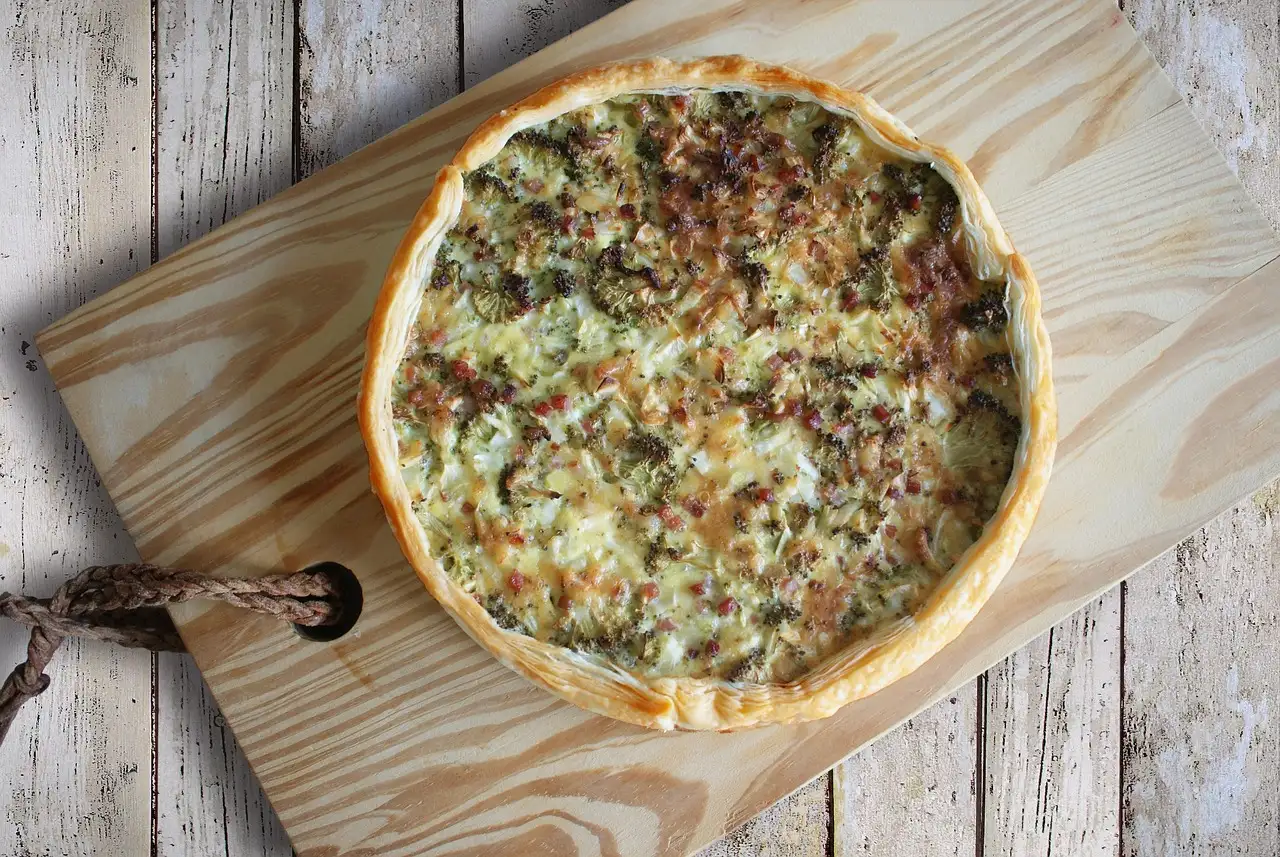 Quiche Recept: Broccoli, Champignons & Spekjes | Makkelijk!